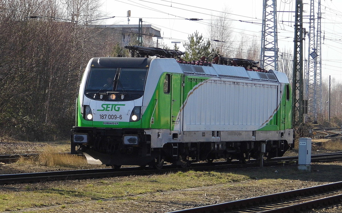 Am 25.02.2019 kam die 187 009-6 von der SETG  (Railpool)  aus Richtung Borstel nach Stendal .