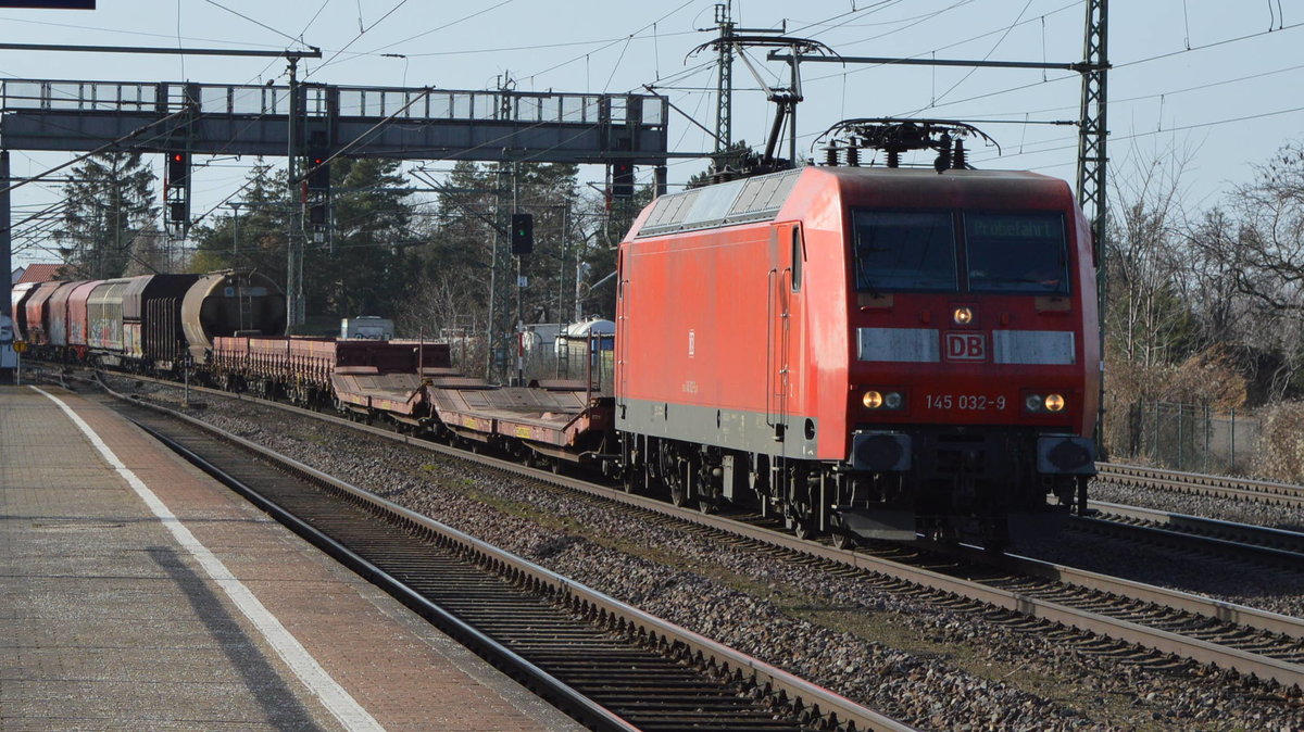 Am 25.02.2021 kam die 145 032-9 von DB Cargo Deutschland AG, aus Richtung Braunschweig nach Niederndodeleben und fuhr weiter in Richtung Magdeburg .