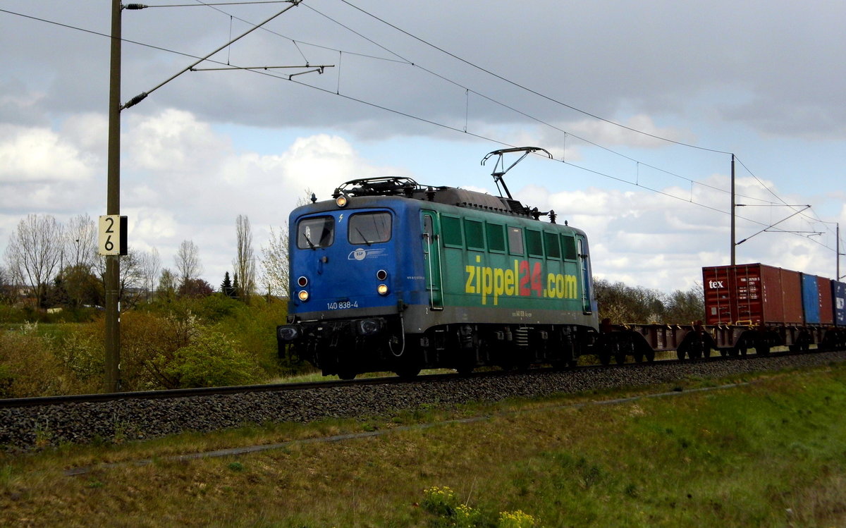 Am 26.03.2016 kam die 140 838-4 von der EGP aus Richtung Stendal und fuhr weiter in Richtung    Salzwedel.