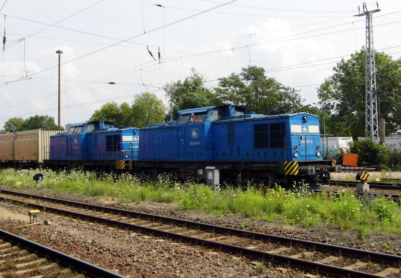 Am 27.07.2014 kamen die 204 036-6 und die 204 033-9 von der Press aus  Richtung Berlin nach Stendal und wurden in Stendal abgestellt.  