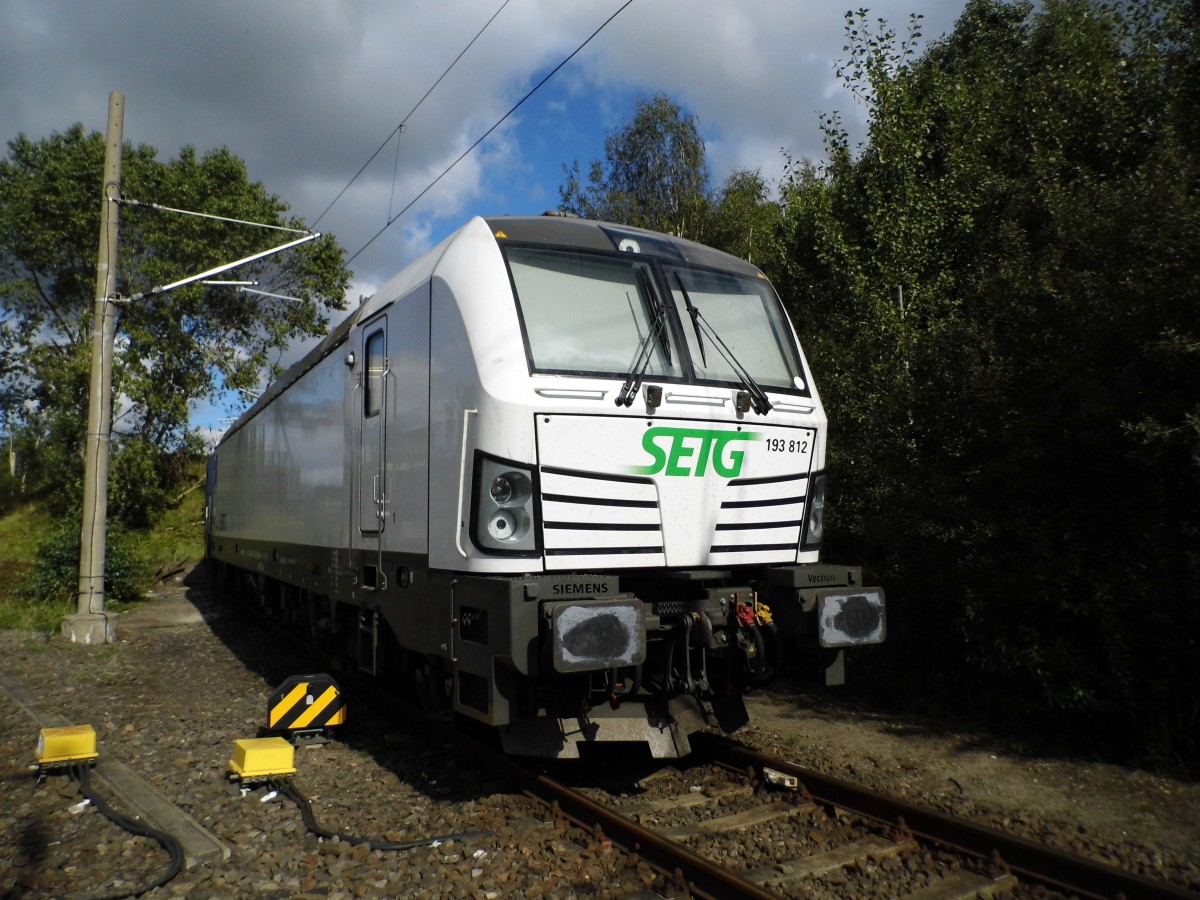 Am 27.09.2015 war  die 193 812 von der SETG (Railpool)     in Borstel abgestellt .