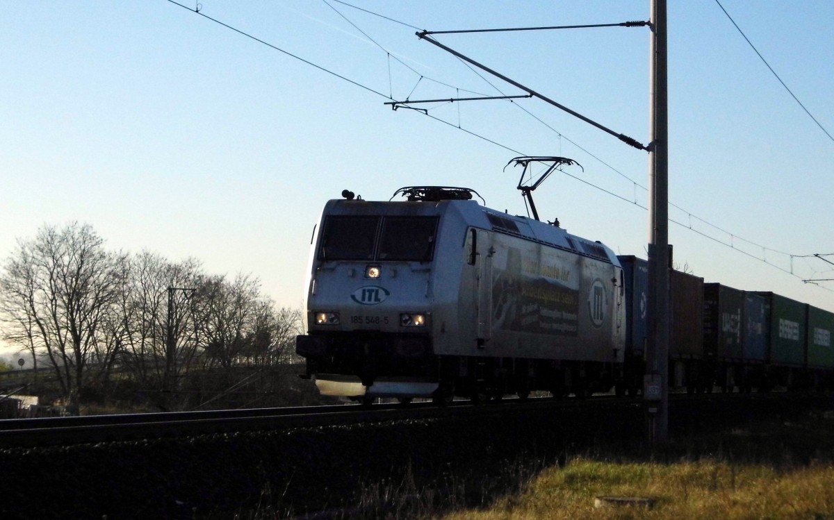 Am 27.11.2015 kam 185 548-5 von der ITL aus Richtung Salzwedel und fuhr weiter in Richtung Stendal .
