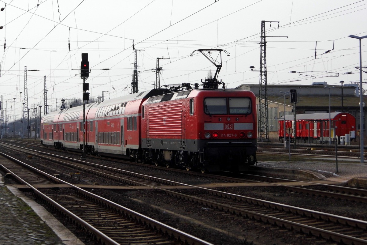 Am 28.02.2016 kam die 114 027-6 von der DB aus Richtung Magdeburg nach Stendal und fuhr weiter in Richtung Uelzen .