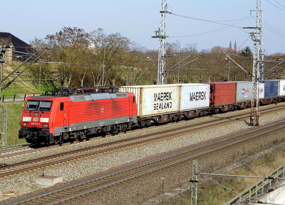 Am 28.03.2017 kam die 189 018-5 von der  DB Cargo Deutschland AG, aus Richtung Stendal und fuhr weiter in Richtung Wittenberge.