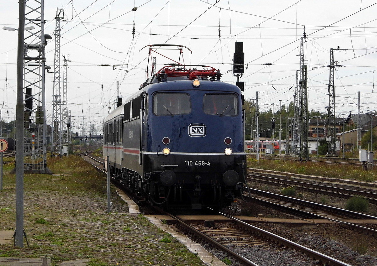Am 28.09.2016 kam die 110 469-4 von der AKE  aus Richtung Salzwedel nach Stendal und fuhr weiter in Richtung Magdeburg .