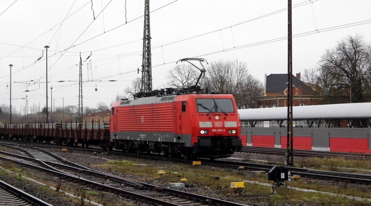 Am 29.03.2015 kam die 189 005-2 von der DB aus Richtung Magdeburg nach Stendal und fuhr weiter in Richtung Hannover.