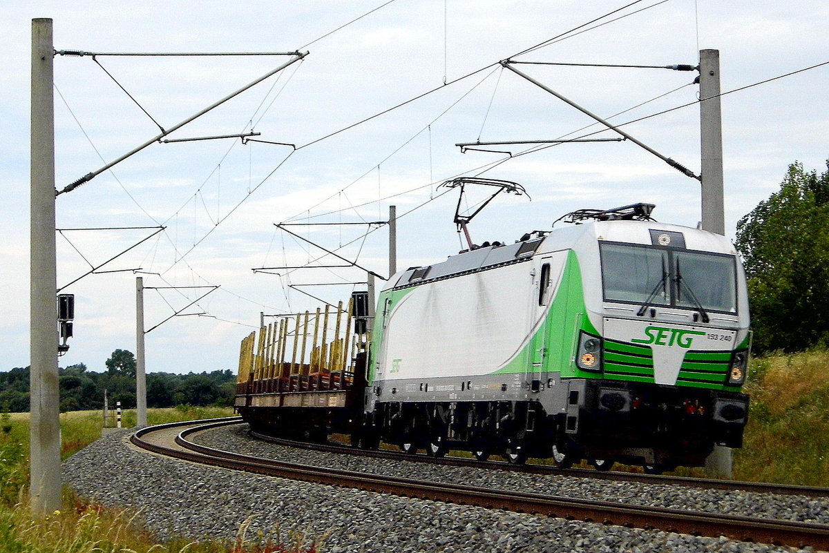Am 30.06.2016 kam die 193 240-9 von der SETG (ELL) aus Richtung Borstel und fuhr nach Stendal .