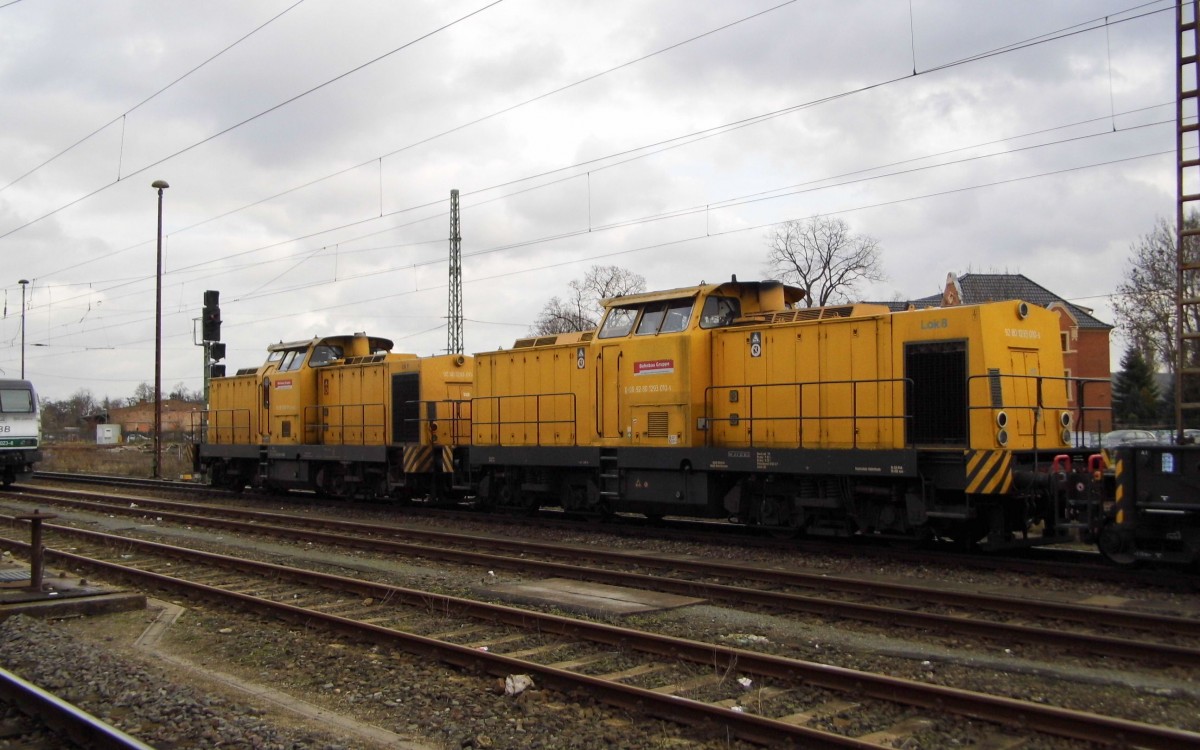 Am 31.01.2016 standen die 293 010-5 und die 293 11-3 von der Bahnbau Gruppe  in Stendal .