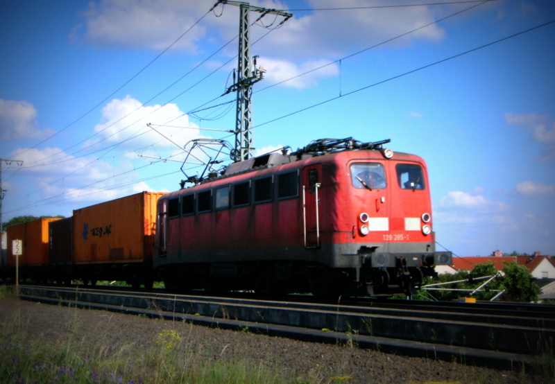 Am 31.05.2014 kam die 139 285-1 von der EGP aus  Richtung Stendal und  fuhr nach Salzwedel .