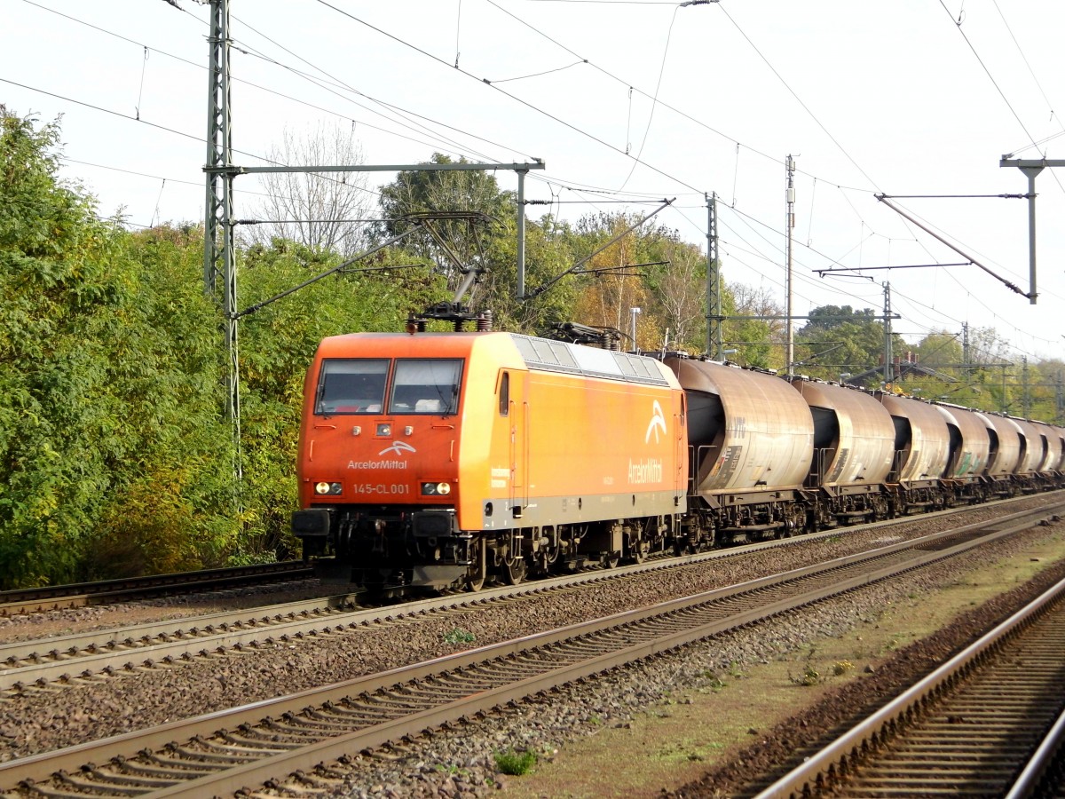 Am 31.10.2014 kam die 145-CL001 von der ArcelorMittal aus Richtung Magdeburg nach Niederndodeleben und fuhr weiter in Richtung Braunschweig .