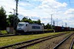 br-7-386-traxx-f/501439/am-11062016-kam-die-386-009-5 Am 11.06.2016 kam die 386 009-5 von METRANS aus Richtung Salzwedel nach Stendal und fuhr weiter in Richtung Magdeburg .