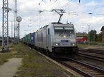Am 26.06.2016 kam die 386 013-7 von METRANS aus Richtung Salzwedel nach Stendal und fuhr weiter in Richtung Magdeburg .