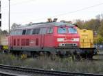Am 04.11.2014 war die 218 261-6 von der DB Bahnbau Gruppe in Stendal abgestellt .