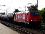 Am 1.08.2014 kam die 185 587-3 von der HGK aus Richtung Braunschweig nach Niederndodeleben und fuhr weiter in Richtung Magdeburg .