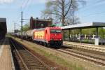 Am 04.05 .2015 kam 185 586-5 von der HGK aus Richtung Magdeburg nach Genthin und fuhr weiter in Richtung Brandenburg an der Havel .