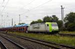 Am 27.08.2015 kam die 185 543-6 von der CAPTRAIN aus Richtung Berlin nach Stendal und fuhr weiter in Richtung Hannover.