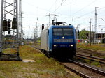 Am 21.08.2016 kam die 185 511-3 von der  RTX  aus Richtung Salzwedel nach Stendal und fuhr weiter in Richtung Magdeburg .