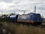 Am 14.01.2021 kam die  185 419-9 von Raildox GmbH & Co. KG , aus der Richtung Magdeburg nach Demker und fuhr weiter in Richtung Stendal .