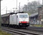 Am 20.11.2014 kam die E 186 138 von der ITL aus Richtung Braunschweig nach Niederndodeleben und fuhr weiter in Richtung Magdeburg .