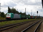 Am 11.08.2016 kam die E 186 247-3 von   METRANS aus Richtung Salzwedel nach Stendal und fuhr weiter in Richtung Magdeburg .