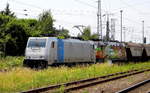 Am 15.06.2017 kamen die 186 429-7 und die  185 602-0  von der HSL Logistik (Railpool-BRLL)  aus Richtung Salzwedel nach Stendal und fuhr weiter in Richtung Magdeburg .