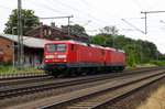 Am 16.06.2016 kamen die 112 145-8 und die 112 151   aus Richtung Magdeburg nach Niederndodeleben und fuhr weiter in Richtung Braunschweig .