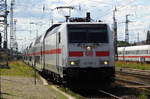Am 06.08.2017 kam die 146 558-2 von der  DB Fernverkehr,  aus Richtung Wittenberge nach Stendal und fuhr weiter in Richtung Magdeburg .