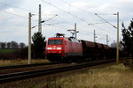Am 31.03.2016 kam die 152 128-5 von DB Schenker aus der Richtung Stendal nach Demker und fuhr weiter in Richtung Magdeburg .