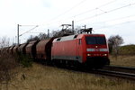 Am 31.03.2016 kam die 152 161-6 von DB Schenker aus der Richtung Magdeburg nach Demker und fuhr weiter in Richtung Stendal .