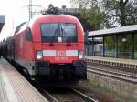 Am 14.08.2014 kam die 182 002 von der DB aus Richtung Magdeburg nach Genthin und fuhr weiter in Richtung Brandenburg an der Havel .