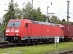 Am 7.10.2014 kam die 185 364-7 von der DB aus Richtung Salzwedel nach Stendal und fuhr weiter in Richtung Magdeburg.