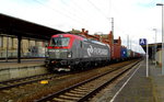 Am 27.04.2016 kam die   EU46-506 (5370 018-1) von der PKP Cargo aus Richtung Berlin nach Stendal und fuhr weiter in Richtung Hannover .