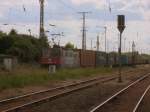 Am 24.05.2014 kam 421 385 mit einem Containerzug aus Richtung Salzwedel nach Stendal und fuhr weiter in Richtung Magdeburg.